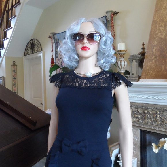 Red Valentino Black Front Ruffle A-Line Dress w/Lace Detail Size 2 - Picture 12 of 14